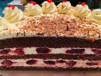 Schwarzw&auml;lderkirschsahnetorte